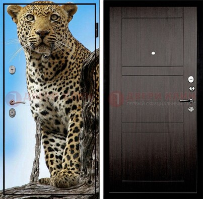 Железная дверь с рисунком гепарда снаружи ДФ-27 в Талдоме