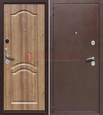 Коричневая железная дверь с порошковым окрасом ДП-191 в Талдоме