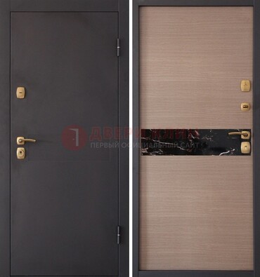 Коричневая металлическая дверь с порошковым окрасом ДП-82 в Талдоме