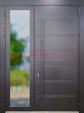 Чёрная двухстворчатая металлическая дверь со стеклом ДС-60 в Талдоме