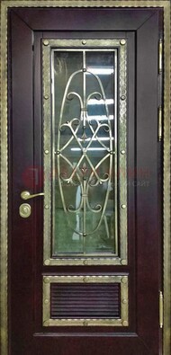 Темная уличная дверь порошок со стеклом и ковкой ДСК-167 в Талдоме