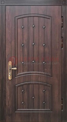Коричневая уличная дверь с виноритом для дома ДВТ-235 в Талдоме