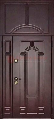 Коричневая железная дверь с виноритом и верхней фрамугой ДВТ-243 в Талдоме